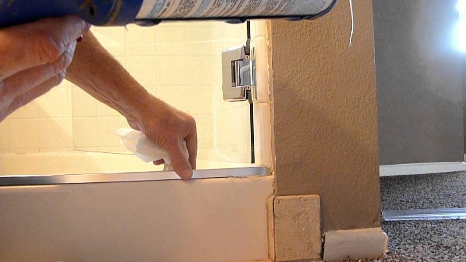 How To Seal A Shower Screen Steps To Follow